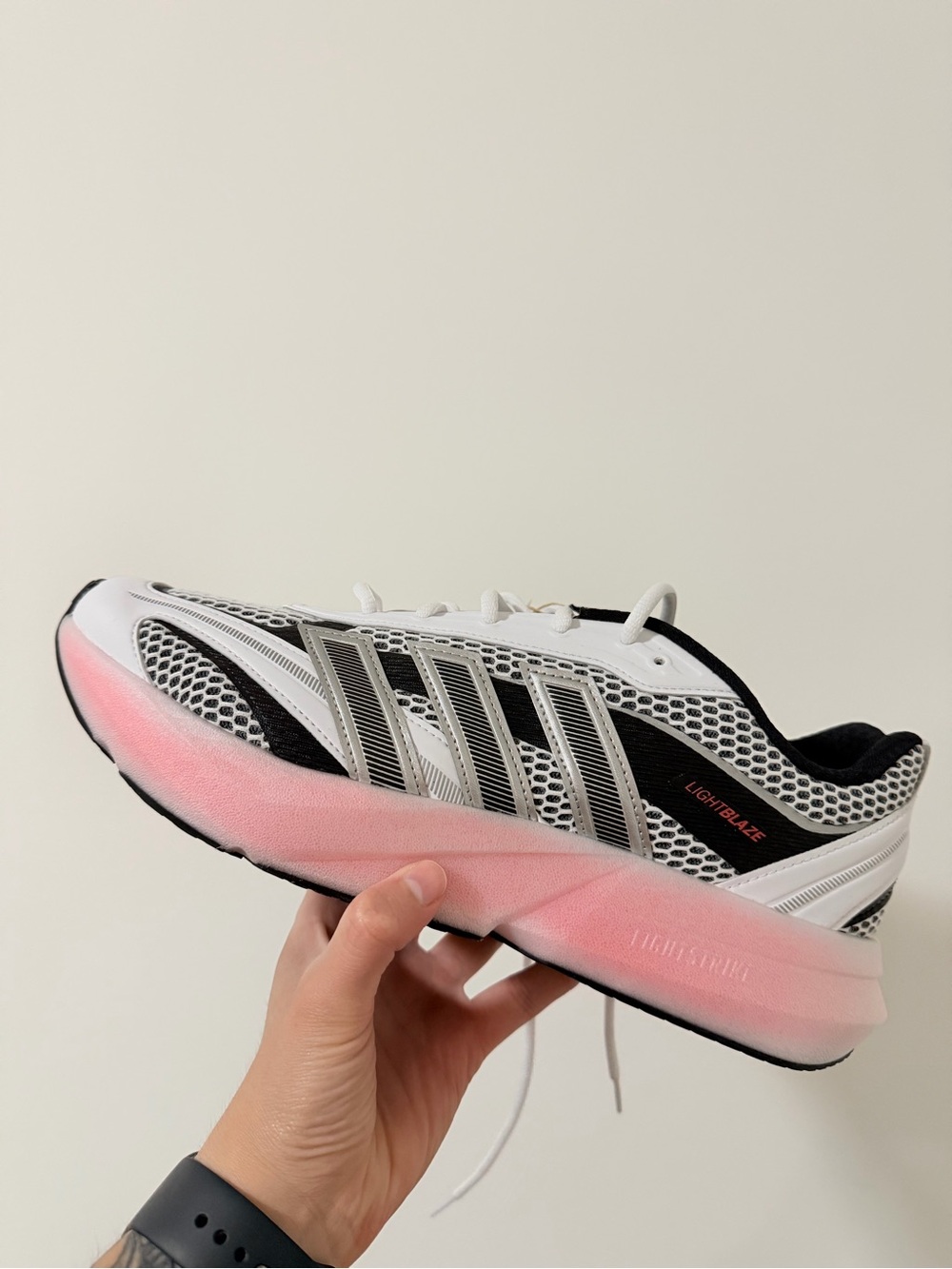 adidas Men’s White red and Black Lightweight Training Sneaker